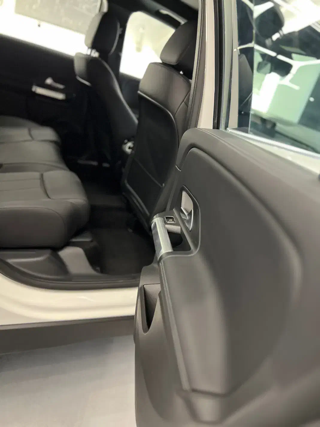 بنز Benz GLB 2025|خودرو سواری و وانت|تهران, زعفرانیه|دیوار