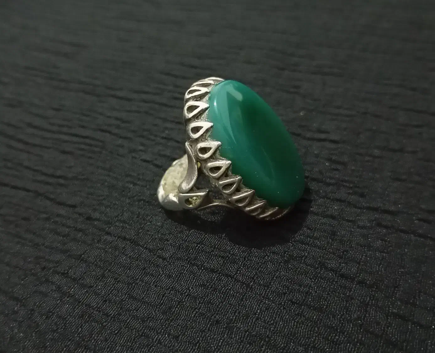 یک عدد انگشتر نقره درشت عقیق سبزیمنی|جواهرات|گرگان, |دیوار