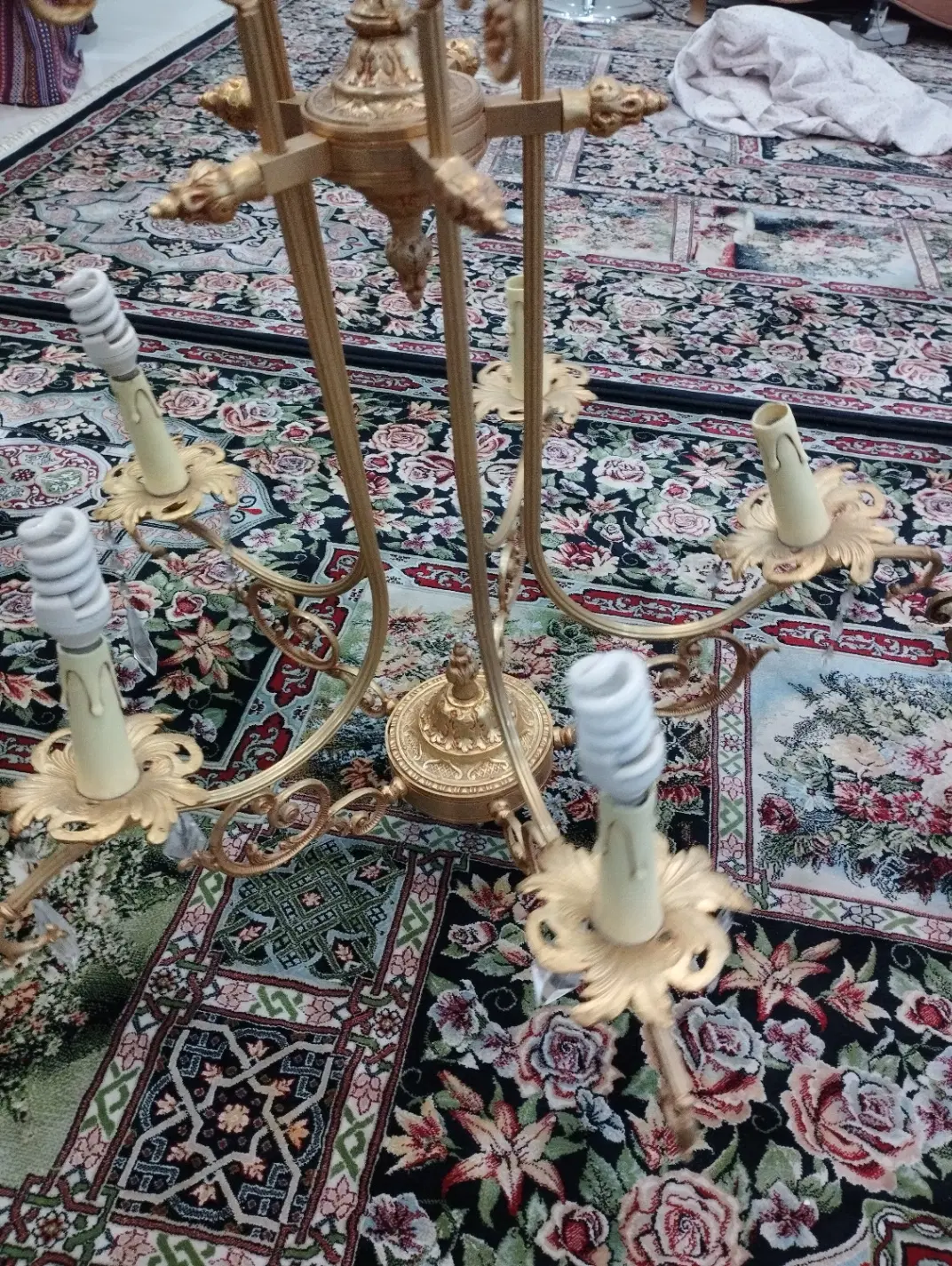 دو عدد لوستر برنجی|لوستر و چراغ آویز|تهران, دبستان|دیوار