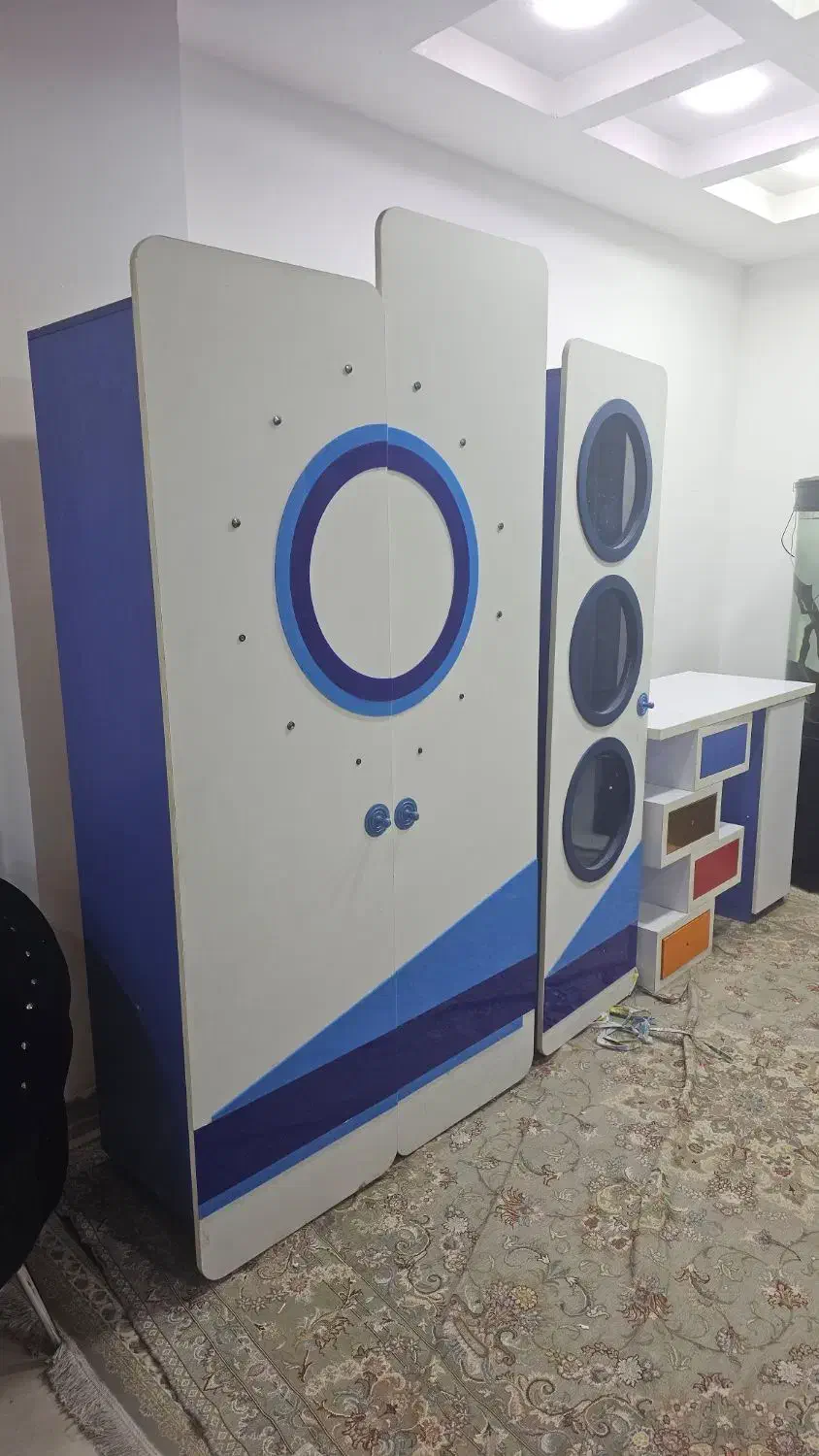 کمد و ویترین  و میز تحریر|بوفه، ویترین، کنسول|اهواز, نادری|دیوار