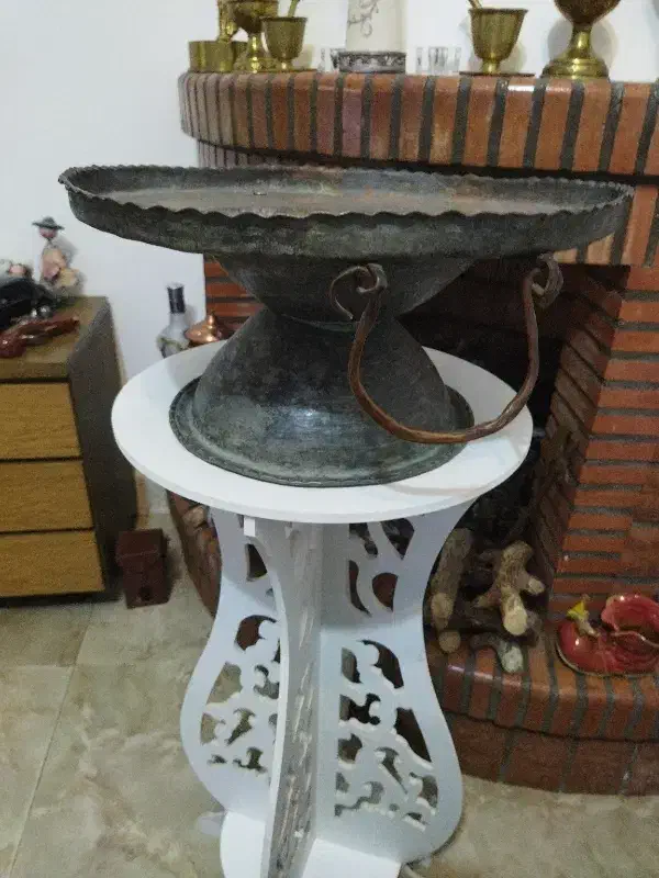 منقل مسی عتیقه|کلکسیون اشیاء عتیقه|رشت, سعدی (تختی)|دیوار