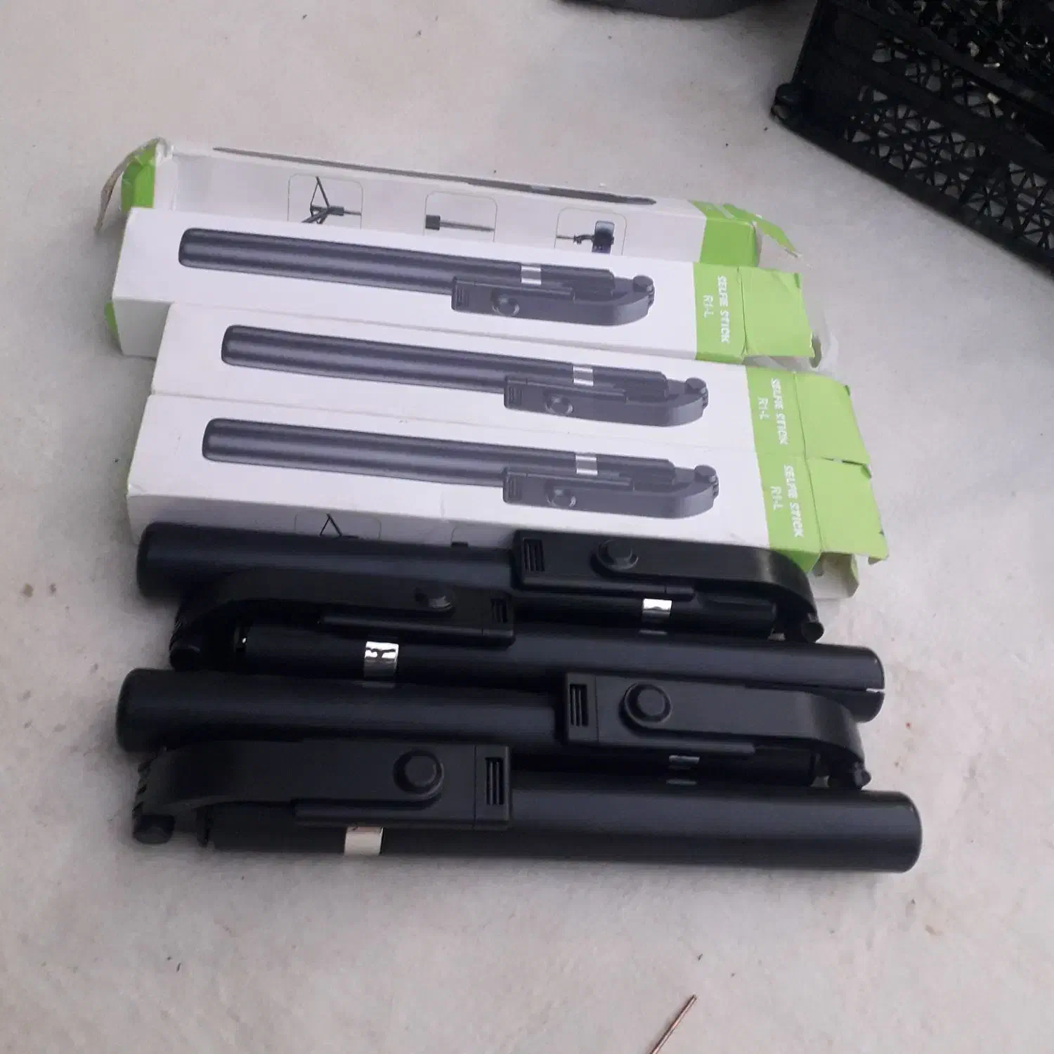 دوربین(سه پایه ثبت لحظه شیرین زندگی)|دوربین عکاسی و فیلم‌برداری|بندر گناوه, |دیوار