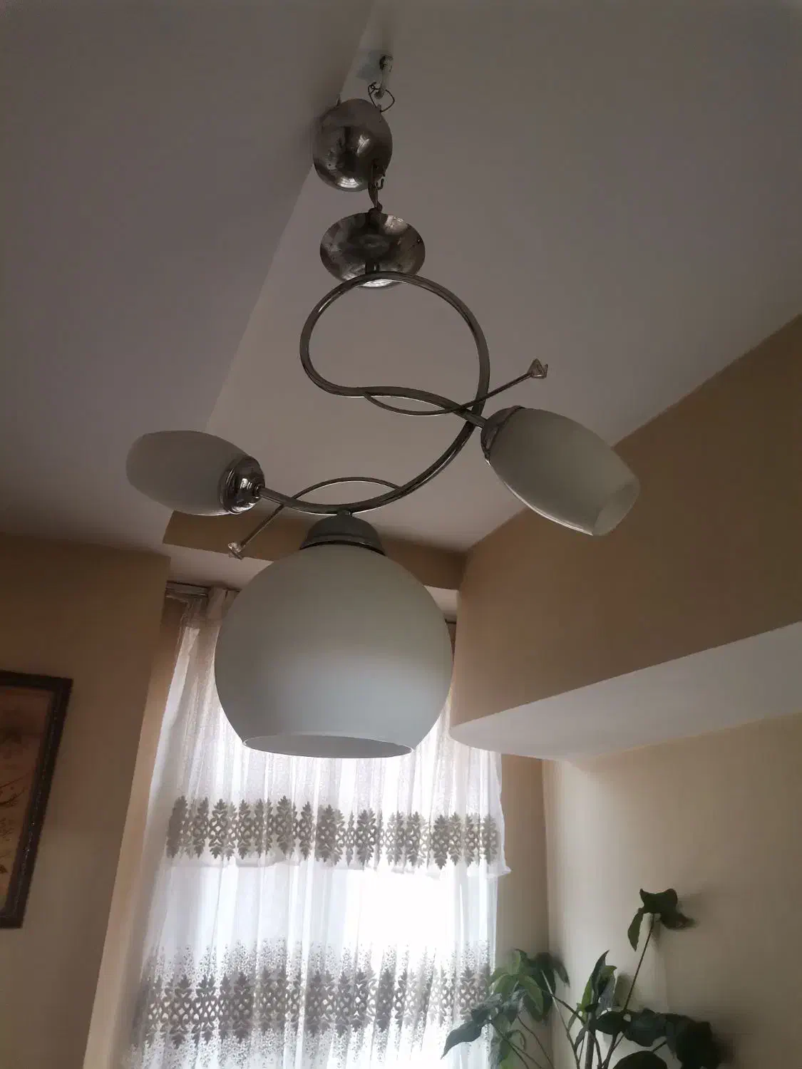 دوعدد لوستر  هردو سالم به فروش میرسد|لوستر و چراغ آویز|تهران, هفده شهریور|دیوار