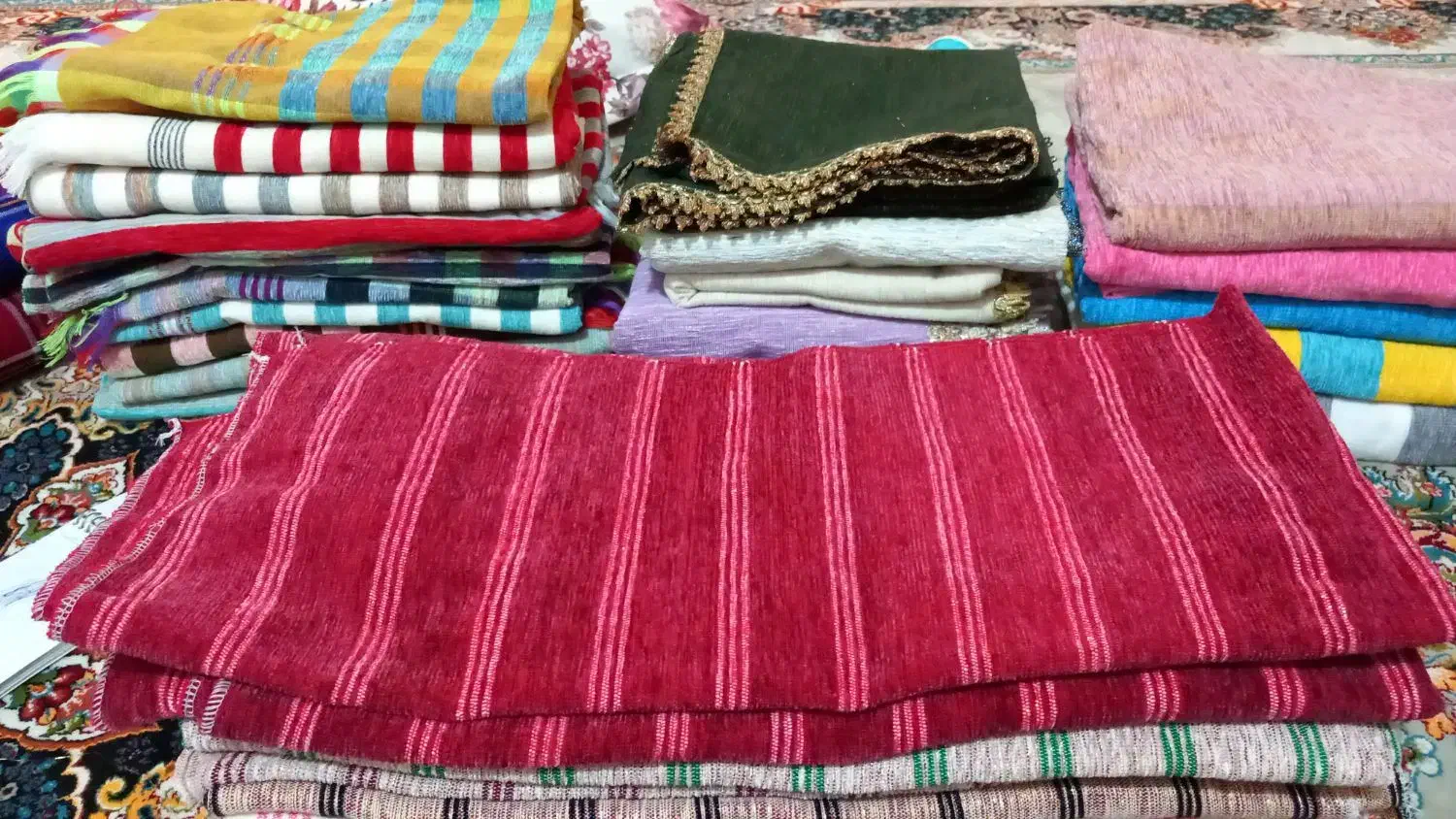 حوله ودستمال رومیزی|سفره، حوله، دستمال آشپزخانه|چالوس, |دیوار