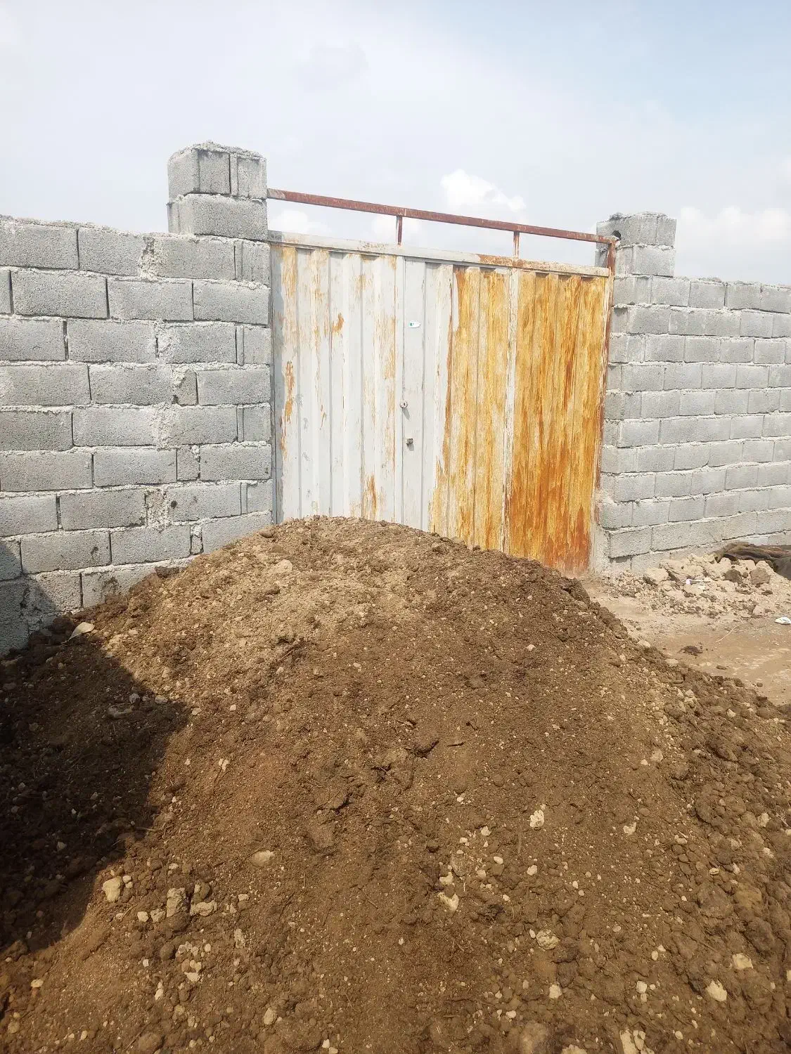 خاک باغچه|عمده‌فروشی|شهریار, شهرک شاهد|دیوار