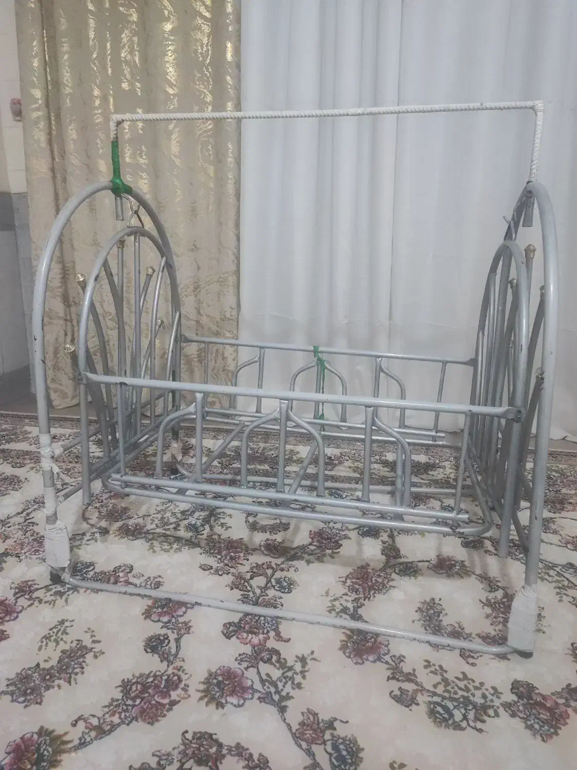 گهواره|اسباب و اثاث بچه|اهواز, کمپلو جنوبی|دیوار