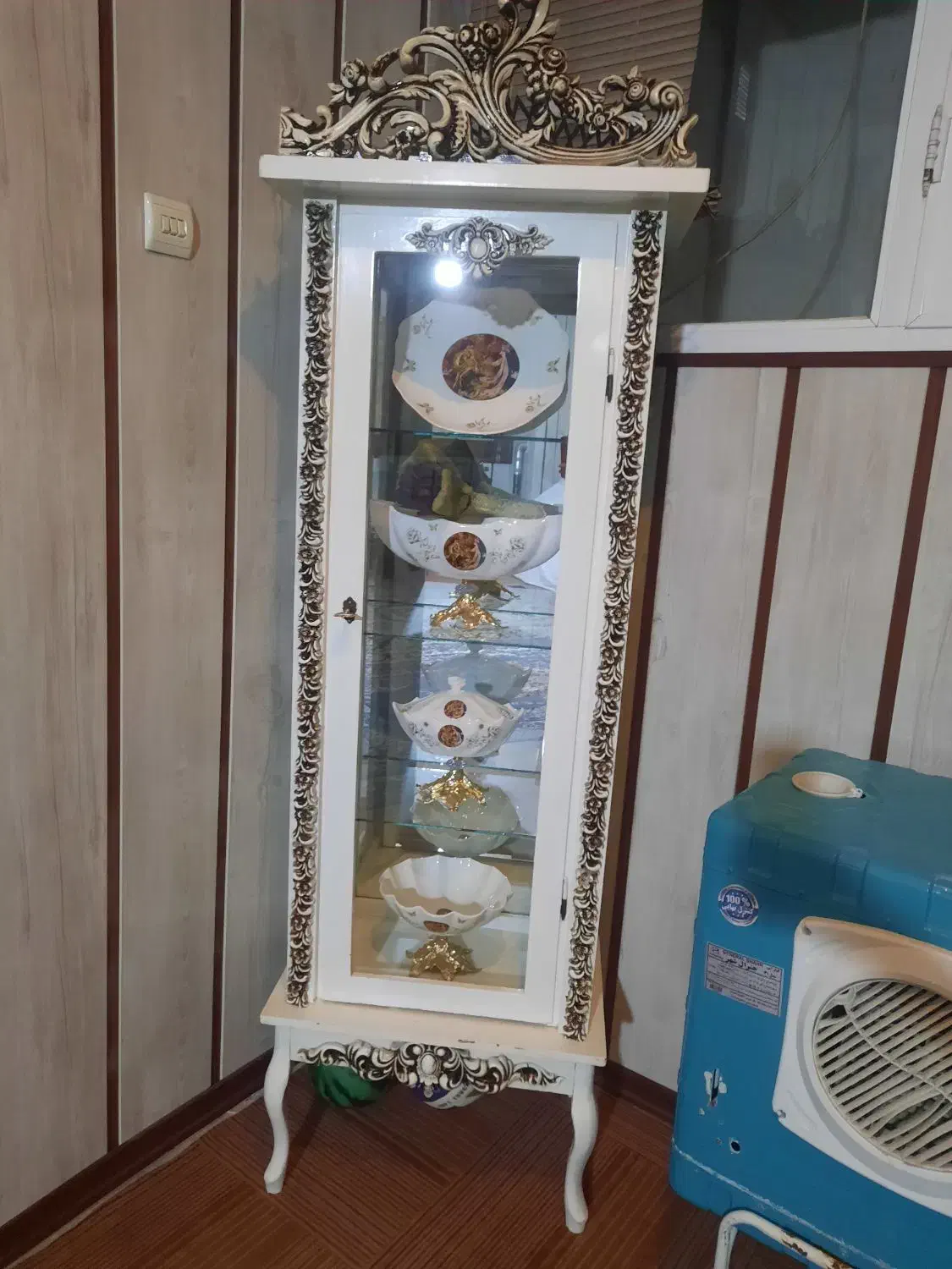 گنجه و ظروف داخلش|بوفه، ویترین، کنسول|مشهد, رسالت|دیوار