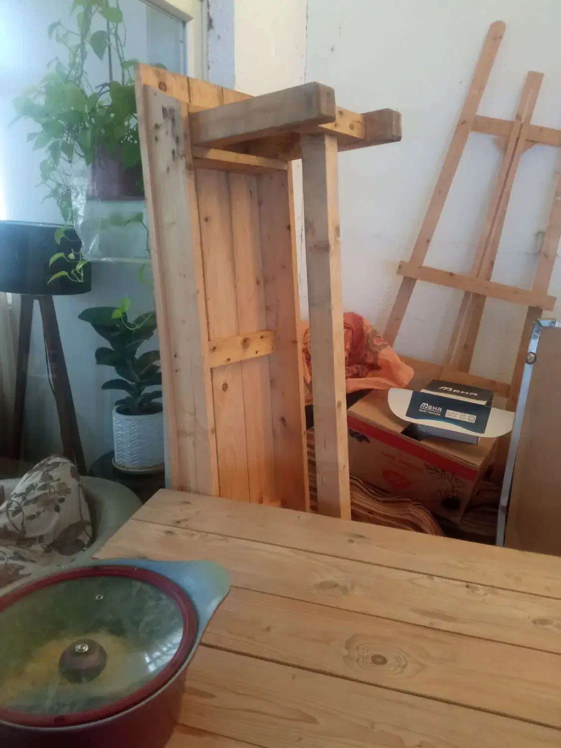 میز ودو عدد نیمکت چوبی سفارشی|صندلی و نیمکت|رشت, رودبارتان|دیوار