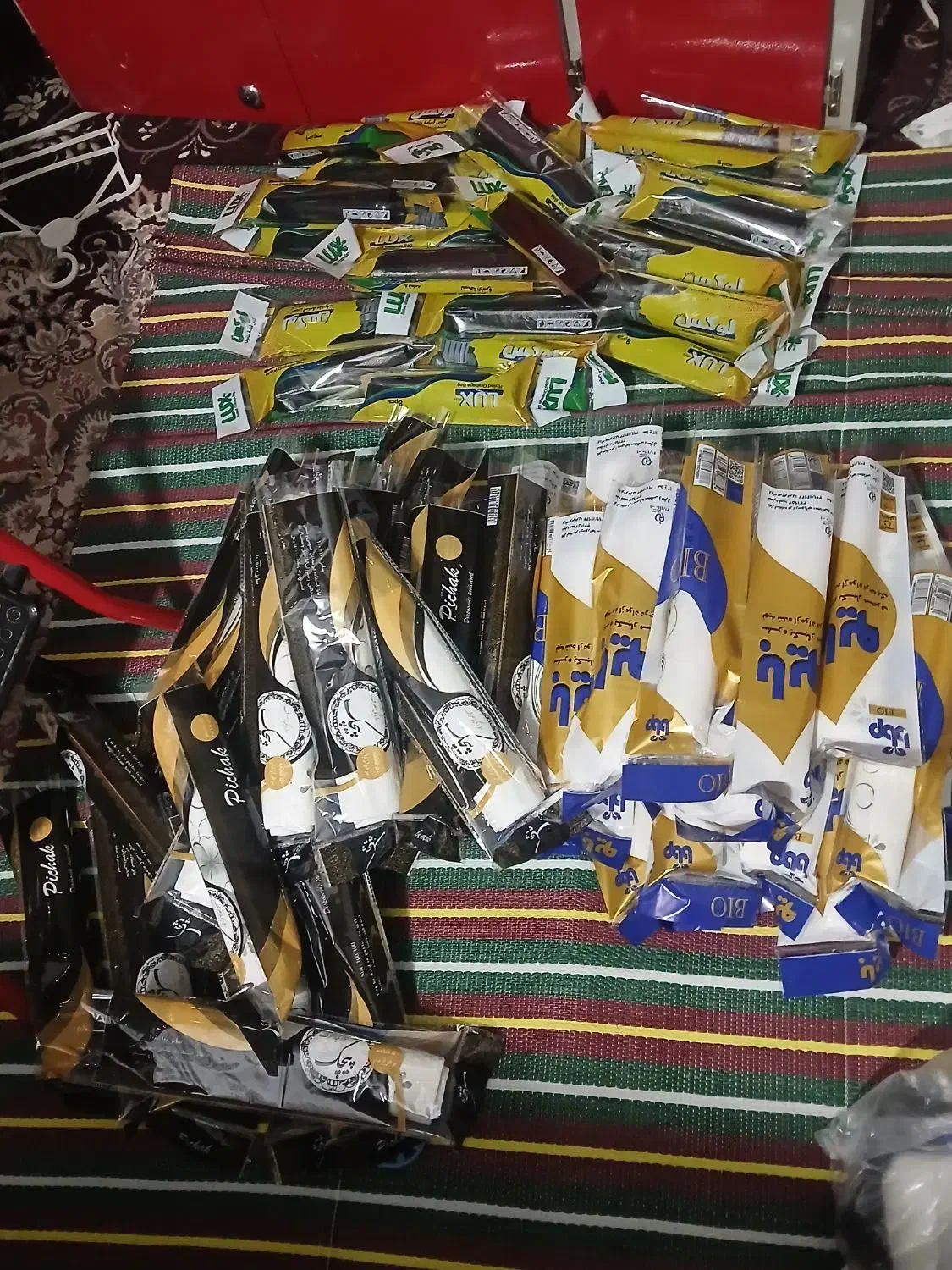 سفره و کیسه زباله دستمال کاغذی|ظروف نگهدارنده، پلاستیکی، یکبارمصرف|فلاورجان, |دیوار