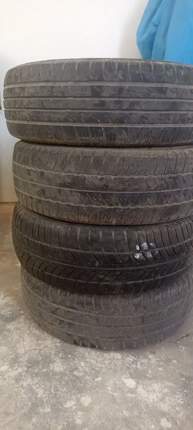 لاستیک پژو ۴۰۵|قطعات یدکی و لوازم جانبی|نرماشیر, |دیوار