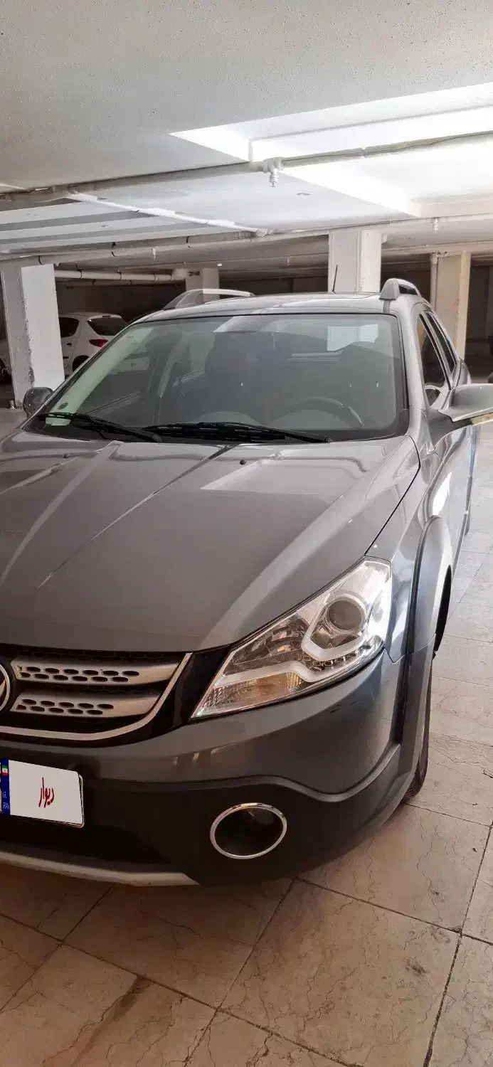 اچ سی کراس مدل ۱۳۹۶|خودرو سواری و وانت|تهران, باغ فیض|دیوار