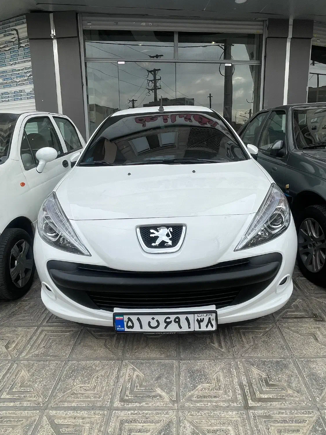 ۲۰۷ اتومات مدل ۴۰۴ بی رنگ|خودرو سواری و وانت|کرج, کوی مدرس|دیوار