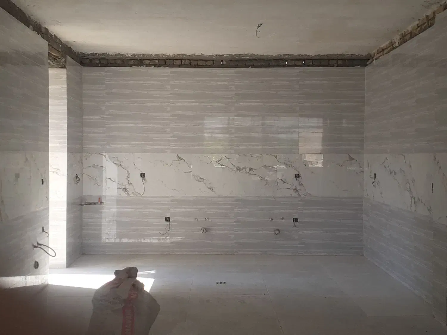 لوله کشی و خومات بنائی و کاشی کاری و تعمیرات|خدمات پیشه و مهارت|نهاوند, |دیوار