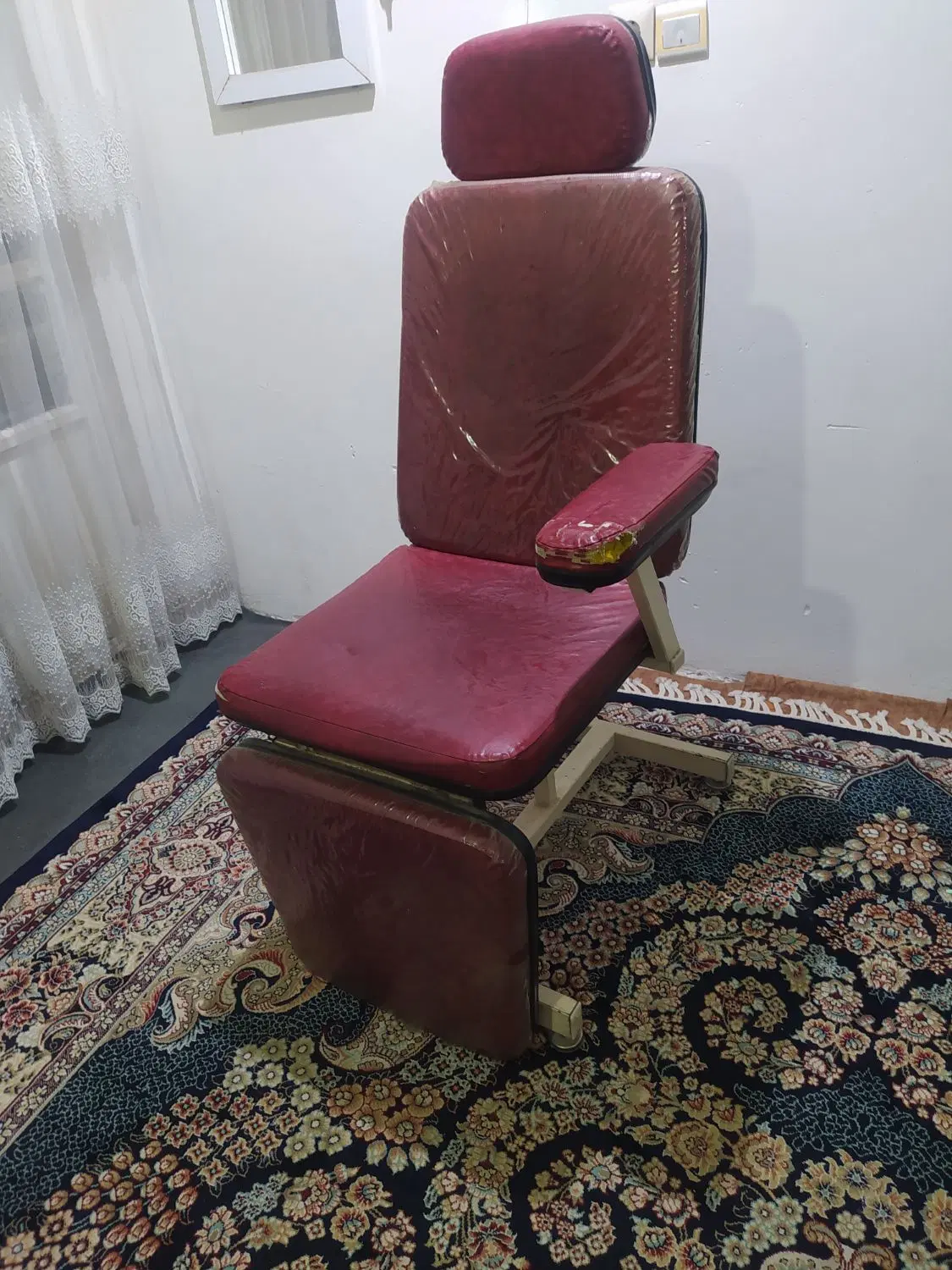 صندلی|صندلی و نیمکت|مشهد, سرافرازان|دیوار