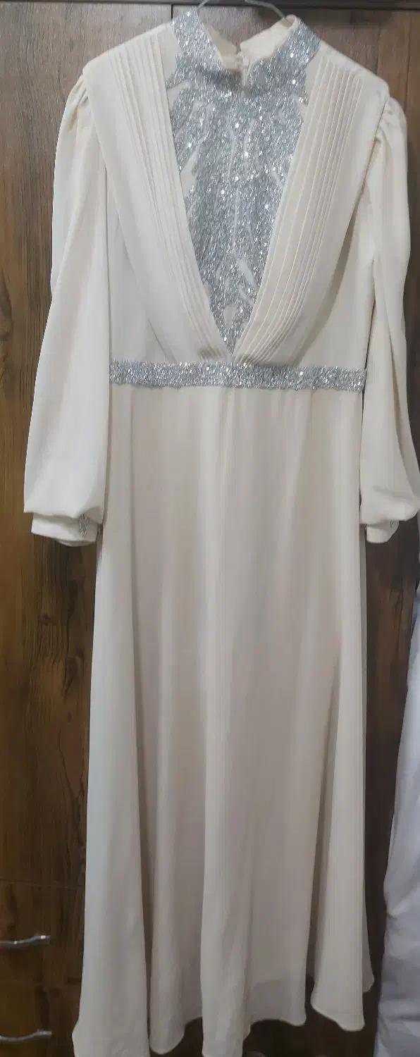 لباس عروسی  برای جشن|لباس|بهارستان, |دیوار