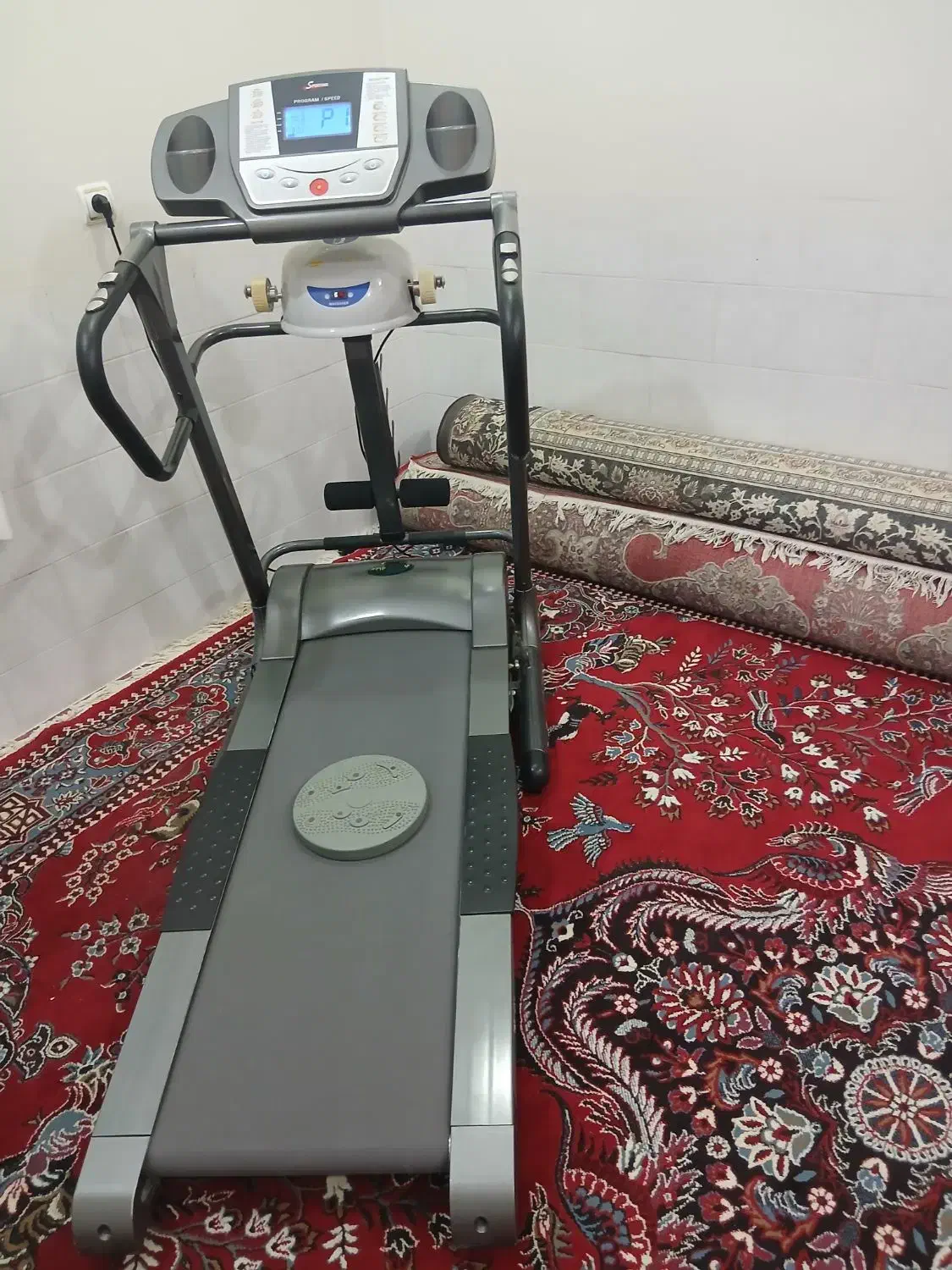 فروش تردمیل چند کاره در حد نو|تجهیزات ورزشی|بم, |دیوار
