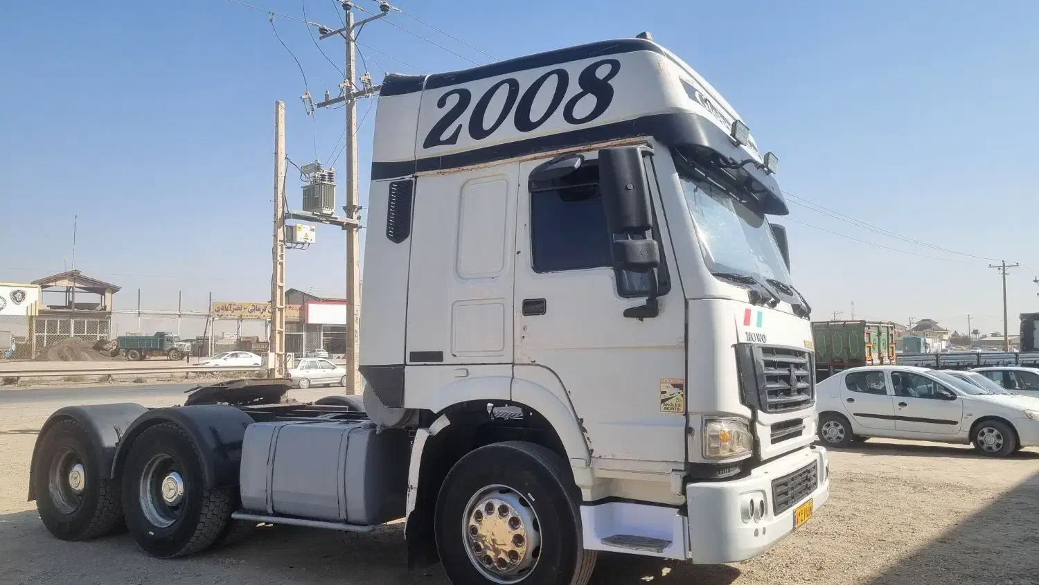 تریلی هوو کمپرس ۲۰۰۸ سینوتراک|خودرو سنگین|گرگان, |دیوار