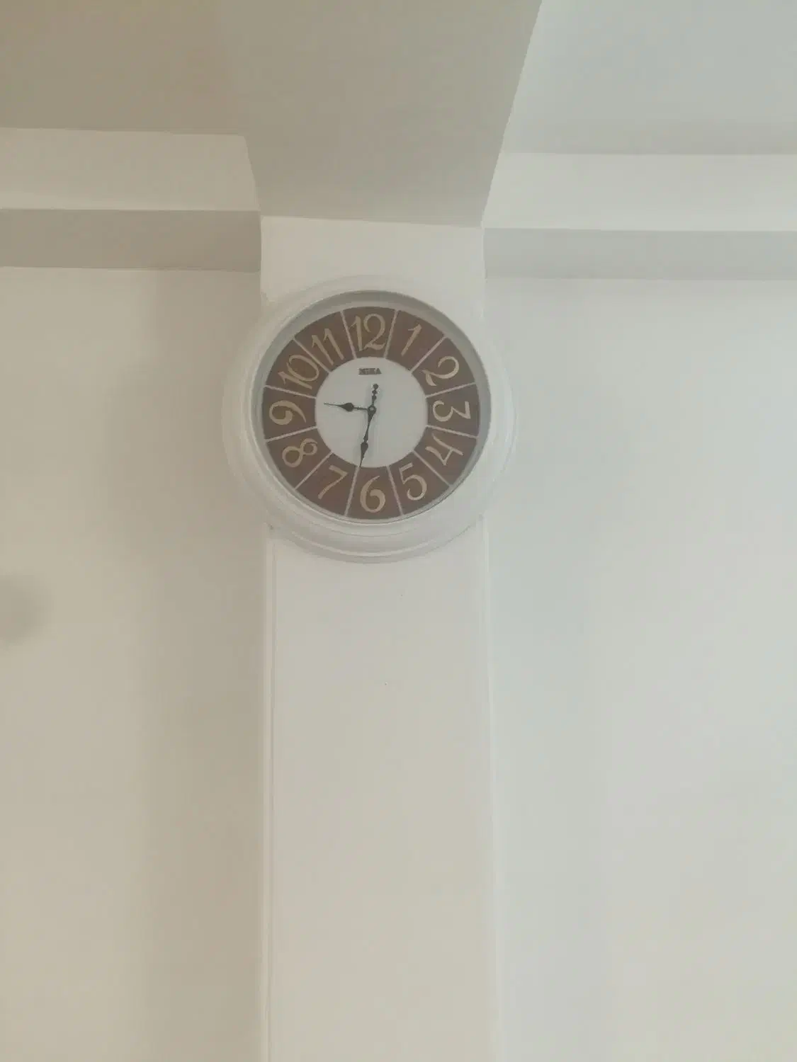 ساعت دیواری سالم بدون صدافقط یبار باطری عوض کردم|ساعت دیواری و تزئینی|گنبد کاووس, |دیوار