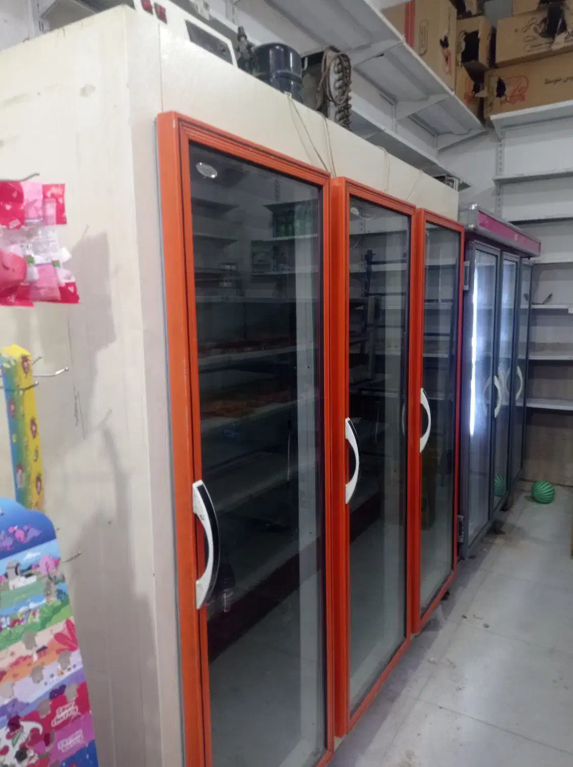 یخچال و قفسه ترازو|فروشگاه و مغازه|گلبهار, شهر جدید گلبهار|دیوار