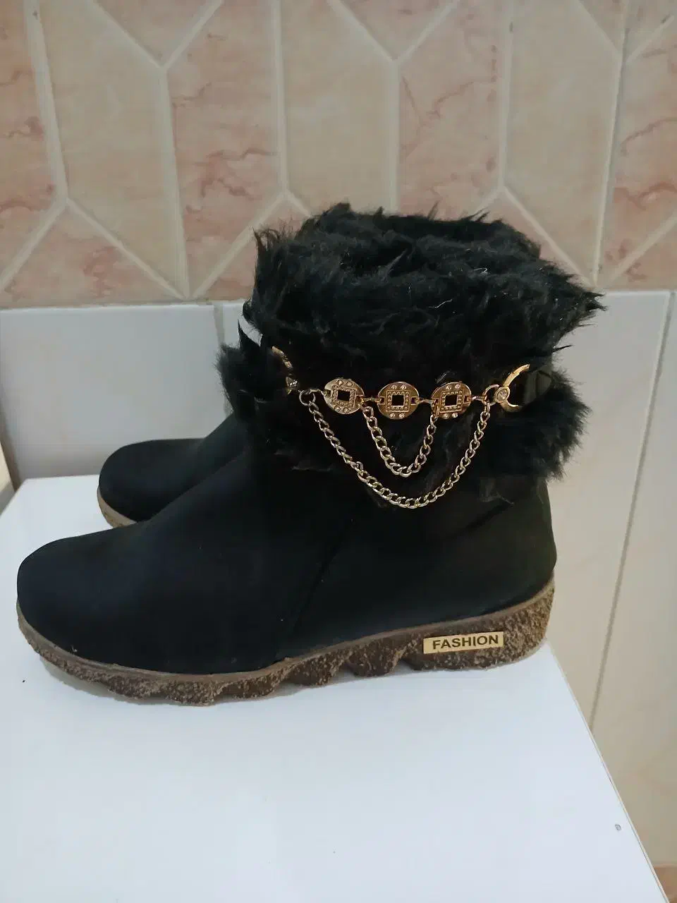 کفش|کیف، کفش، کمربند|قم, آزادگان|دیوار