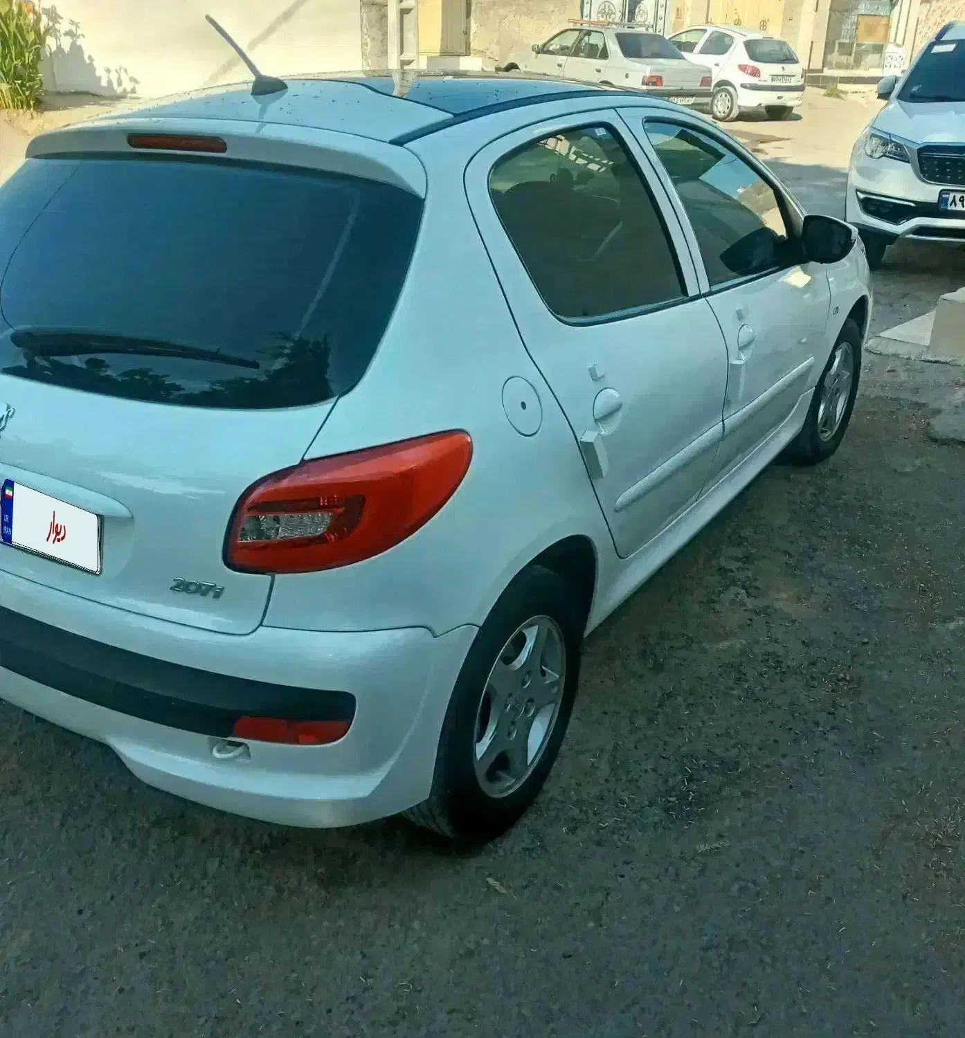 ۲۰۷ مدل ۱۴۰۱ سقف پانوراما|خودرو سواری و وانت|بافت, |دیوار