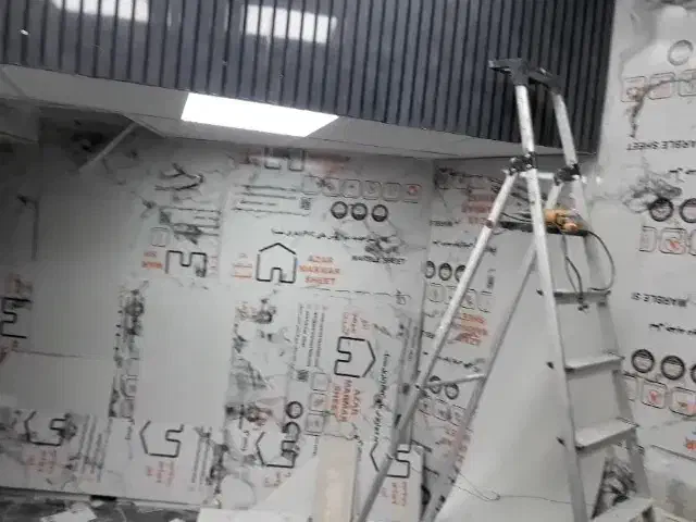 نصاب دکوراسیون داخلی.نصب دوربین.و.انواع در|خدمات پیشه و مهارت|ارومیه, |دیوار