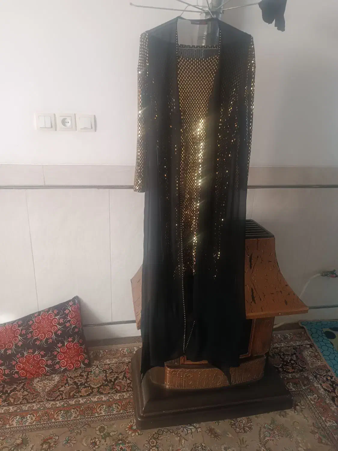 لباس مجلسی بسیار شیک|لباس|نجف‌آباد, قلعه سفید|دیوار