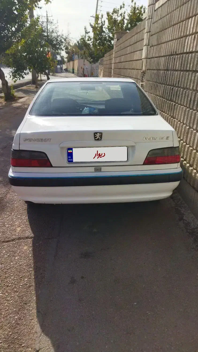 پژو پارس سفید 88|خودرو سواری و وانت|شیراز, شیخ علی چوپان|دیوار
