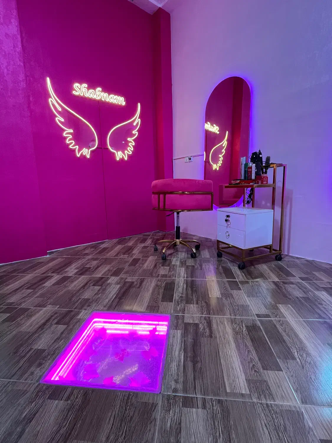 جذب نیرو سالن زیبایی|استخدام درمانی، زیبایی، بهداشتی|آستانه اشرفیه, |دیوار