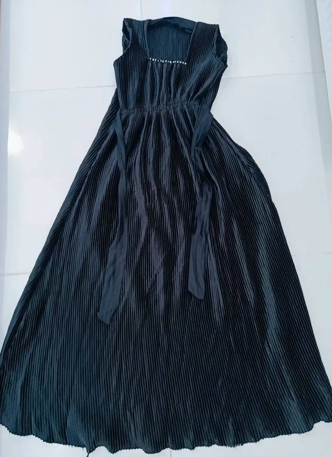 مقداری لباس|لباس|جوانرود, |دیوار