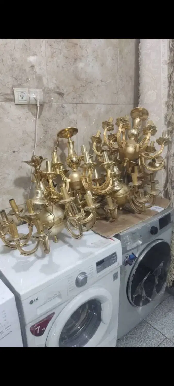 فروش*خریدار لوستر برنزی هستم(سالم وشکسته)کل البرز|لوستر و چراغ آویز|کرج, گلشهر|دیوار