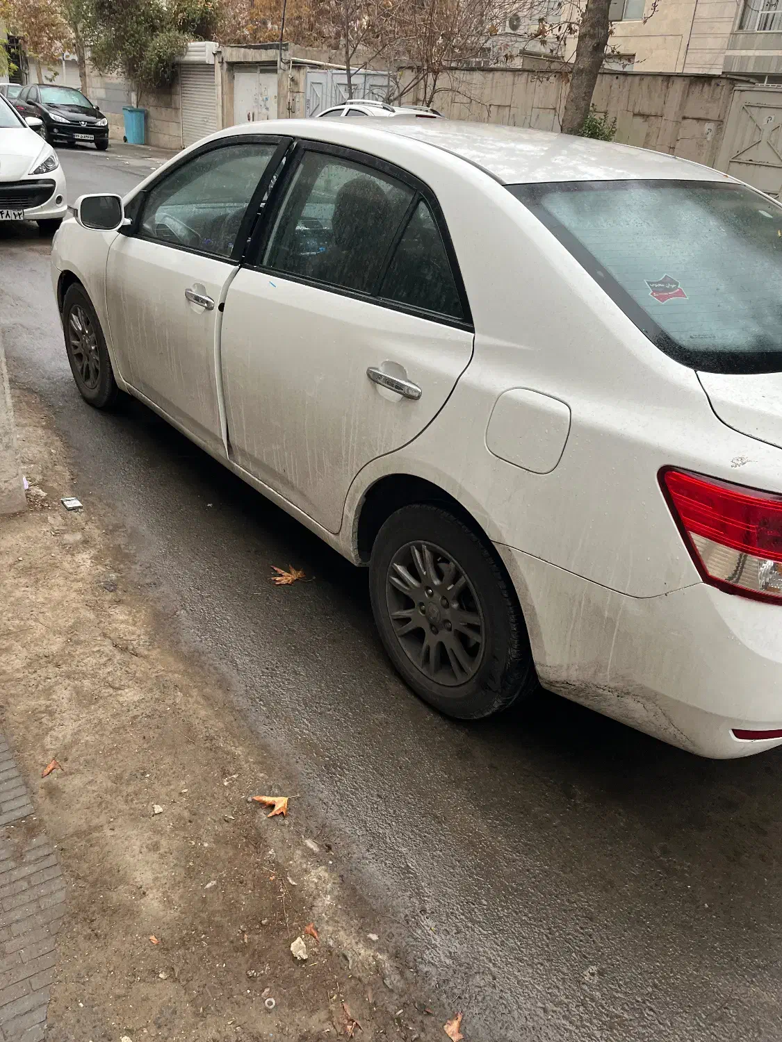 آریو اتومات ۱۳۹۴|خودرو سواری و وانت|مشهد, احمدآباد|دیوار