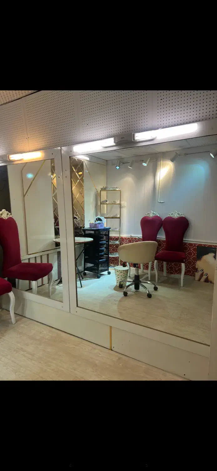 اینه|آرایشگاه و سالن‌های زیبایی|اردبیل, |دیوار