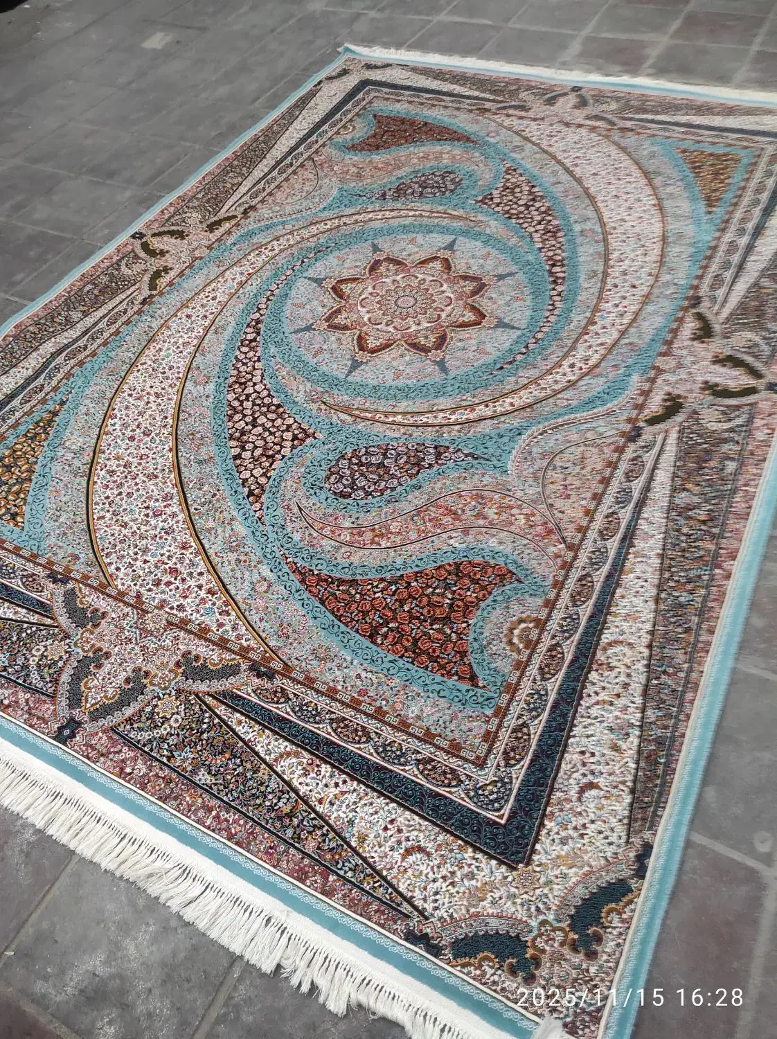 2 تخت فرش 9 متری 1000 شانه|فرش|ورامین, خیر آباد|دیوار