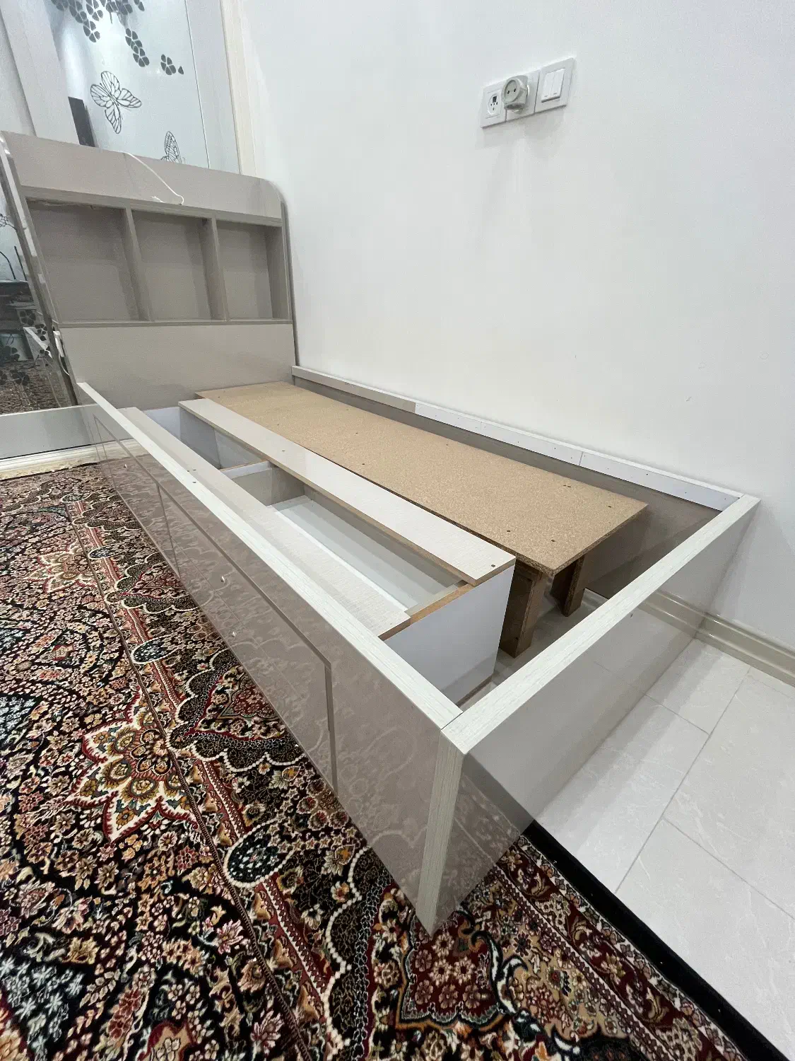 تخت تک نفره|تخت و سرویس خواب|گنبد کاووس, |دیوار