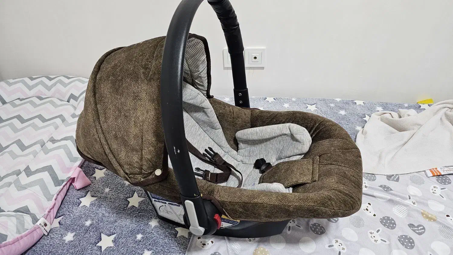 کریر نوزاد دلیجان|کالسکه و لوازم جانبی|لامرد, |دیوار