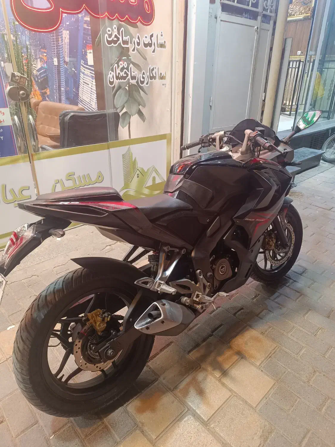 rs200|موتورسیکلت|مشهد, شهرک بهارستان|دیوار