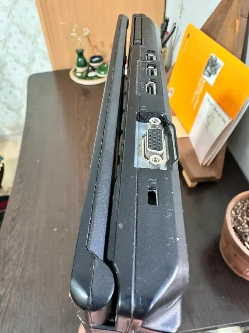 لپ تاپ Fujitsu Core i5 / رم ۸ گیگ / حافظه SSD|رایانه همراه|تهران, شهرک شریفی|دیوار