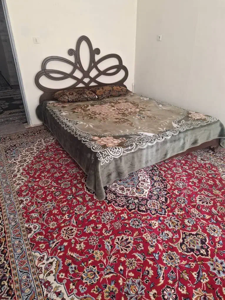 سویت خالیه بزنگ تاصبح جوابگوم همکف ماشینرو|اجارهٔ کوتاه‌مدت آپارتمان و سوئیت|کرمانشاه, |دیوار