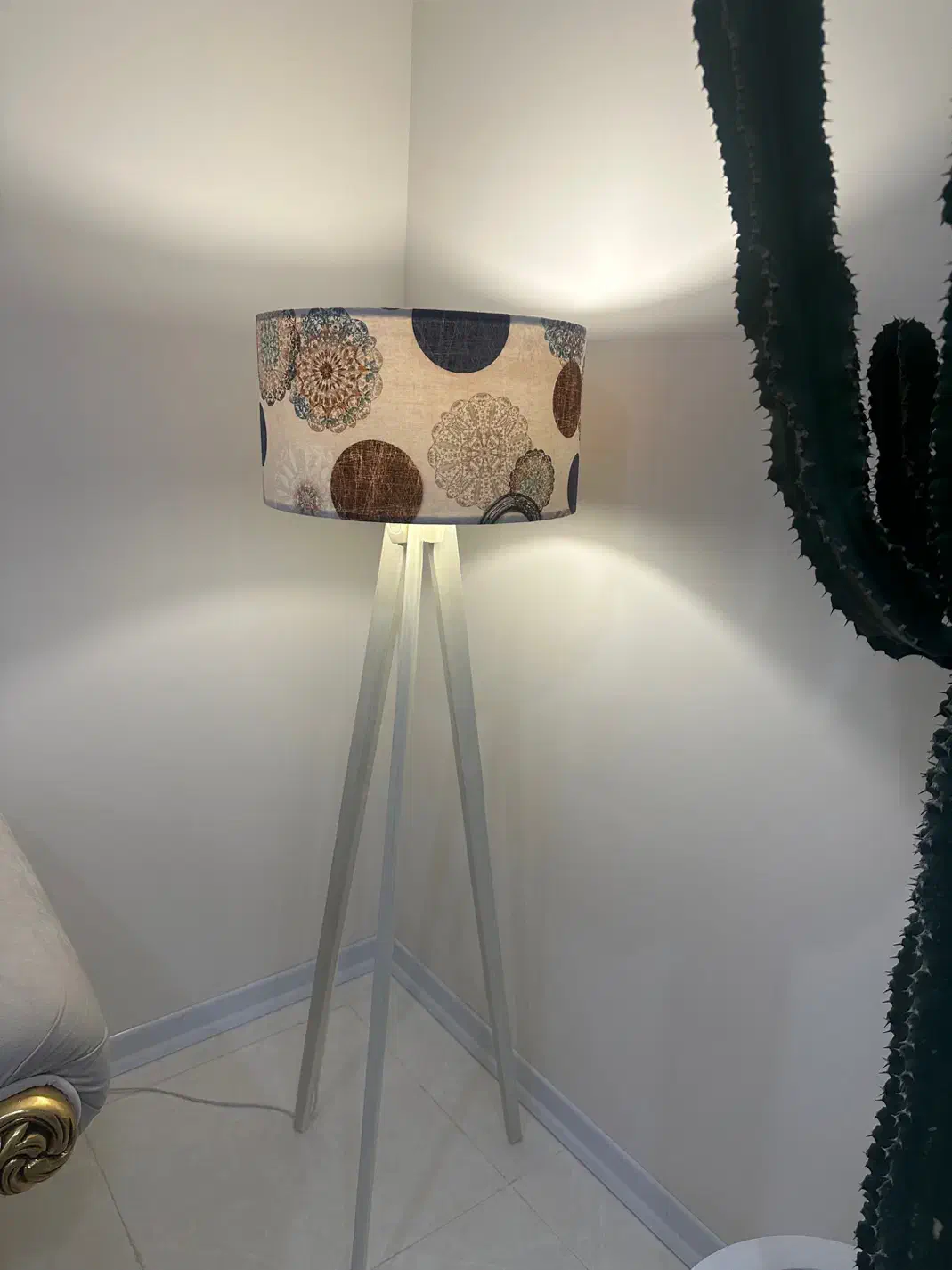 آباژور ایستاده|چراغ خواب و آباژور|تهران, جنتآباد شمالی|دیوار