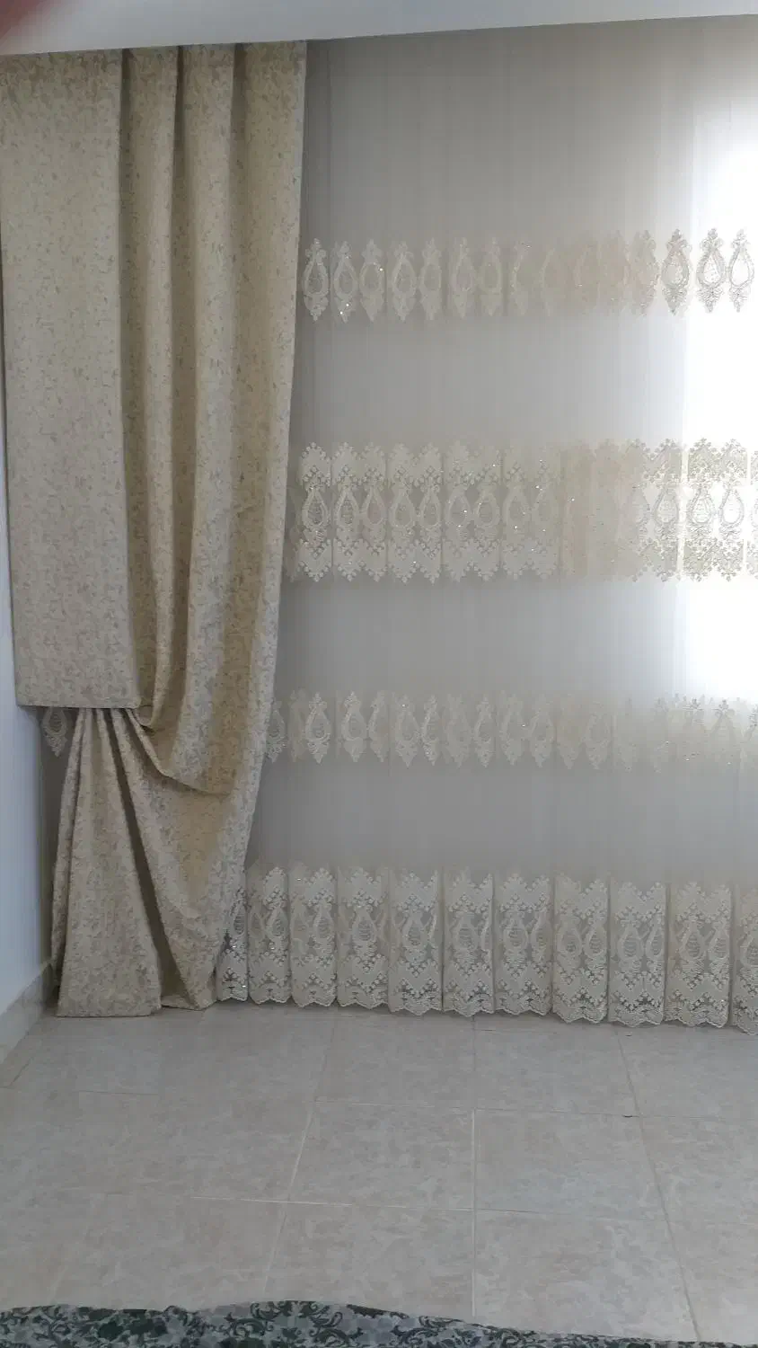 پرده وشال پرده تمیز.بدون هیچ ایرادی  ۵متری|پرده، رانر، رومیزی|مرند, |دیوار