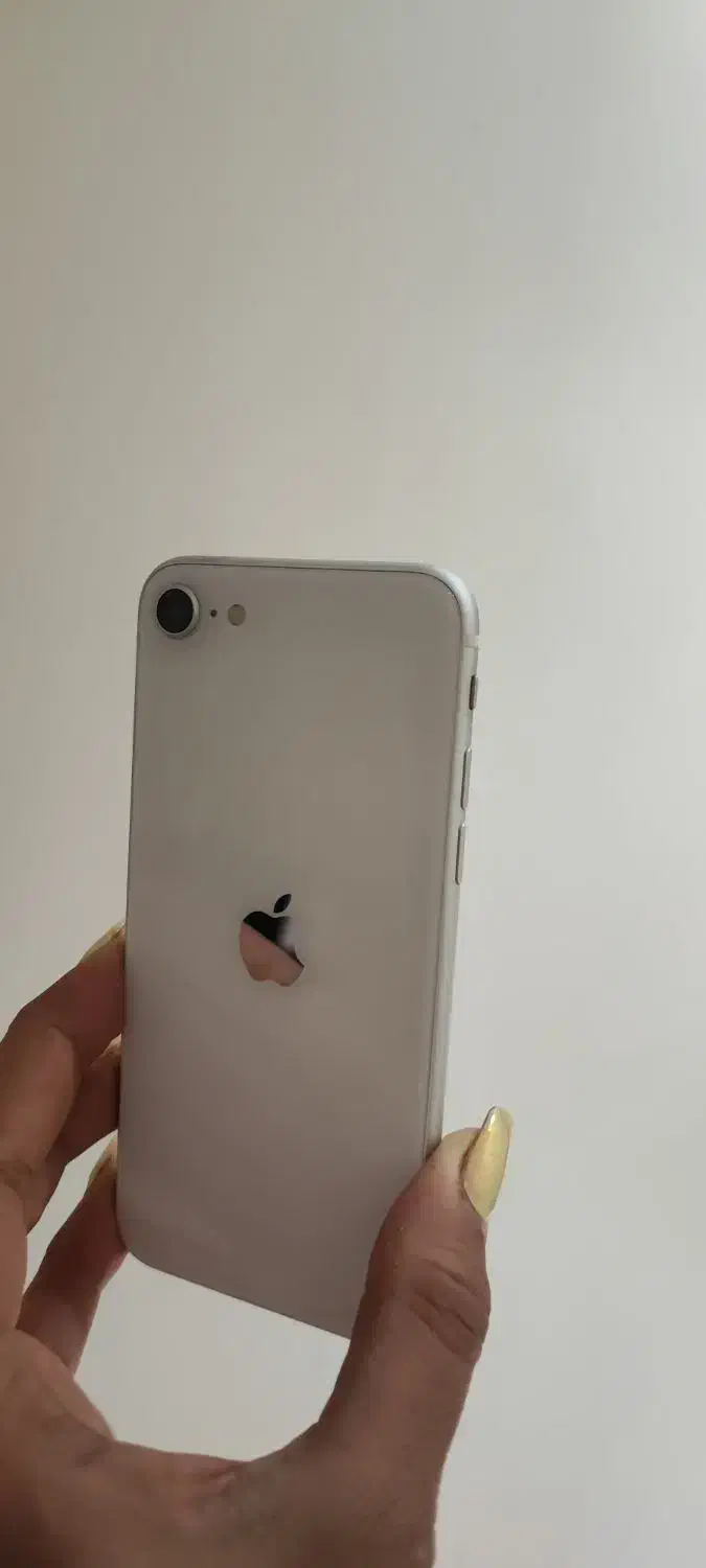 اپل iPhone SE (2020) با حافظهٔ ۱۲۸ گیگابایت|موبایل|تهران, شهر زیبا|دیوار