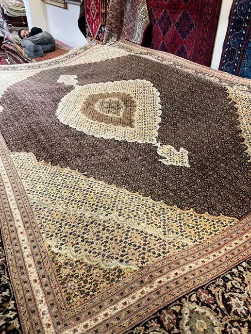 فرش ۹ متری ماهی ۵۰ رج|فرش|تهران, سعادت‌آباد|دیوار