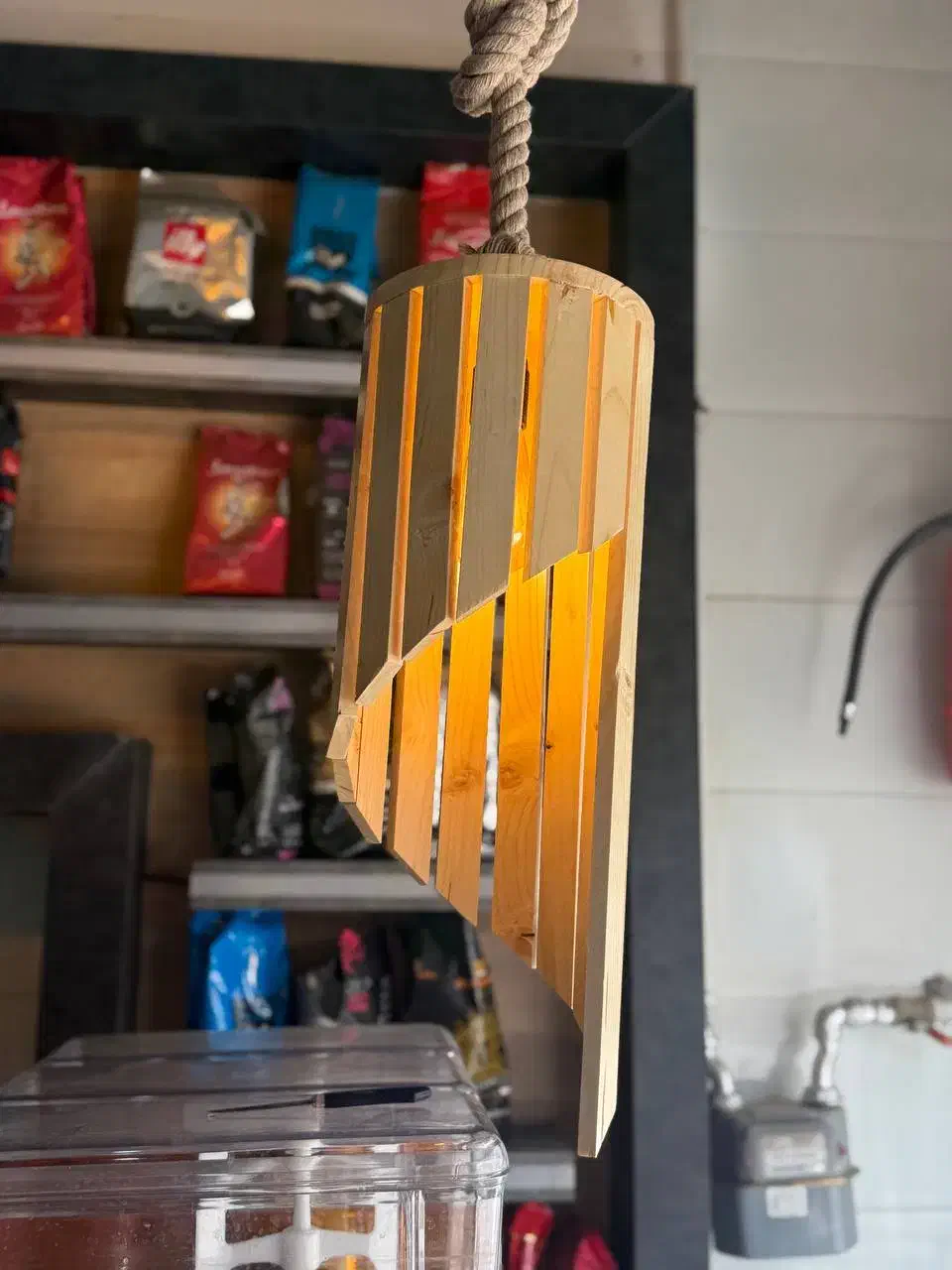 لوستر  آویز  چوبی|لوستر و چراغ آویز|شیراز, ارم|دیوار