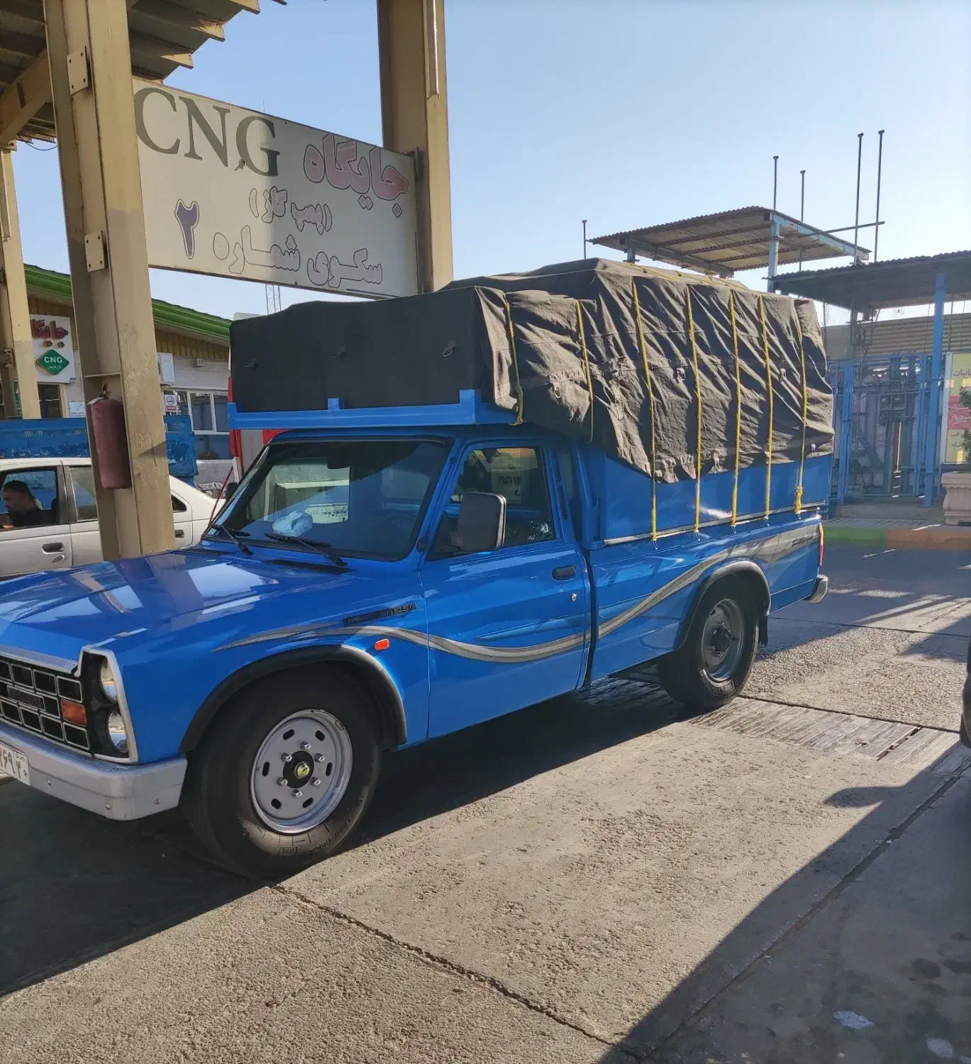 نیسان دوگانه سوز1400 آپشنال|خودرو سواری و وانت|هشتگرد, شهرک وحدت|دیوار