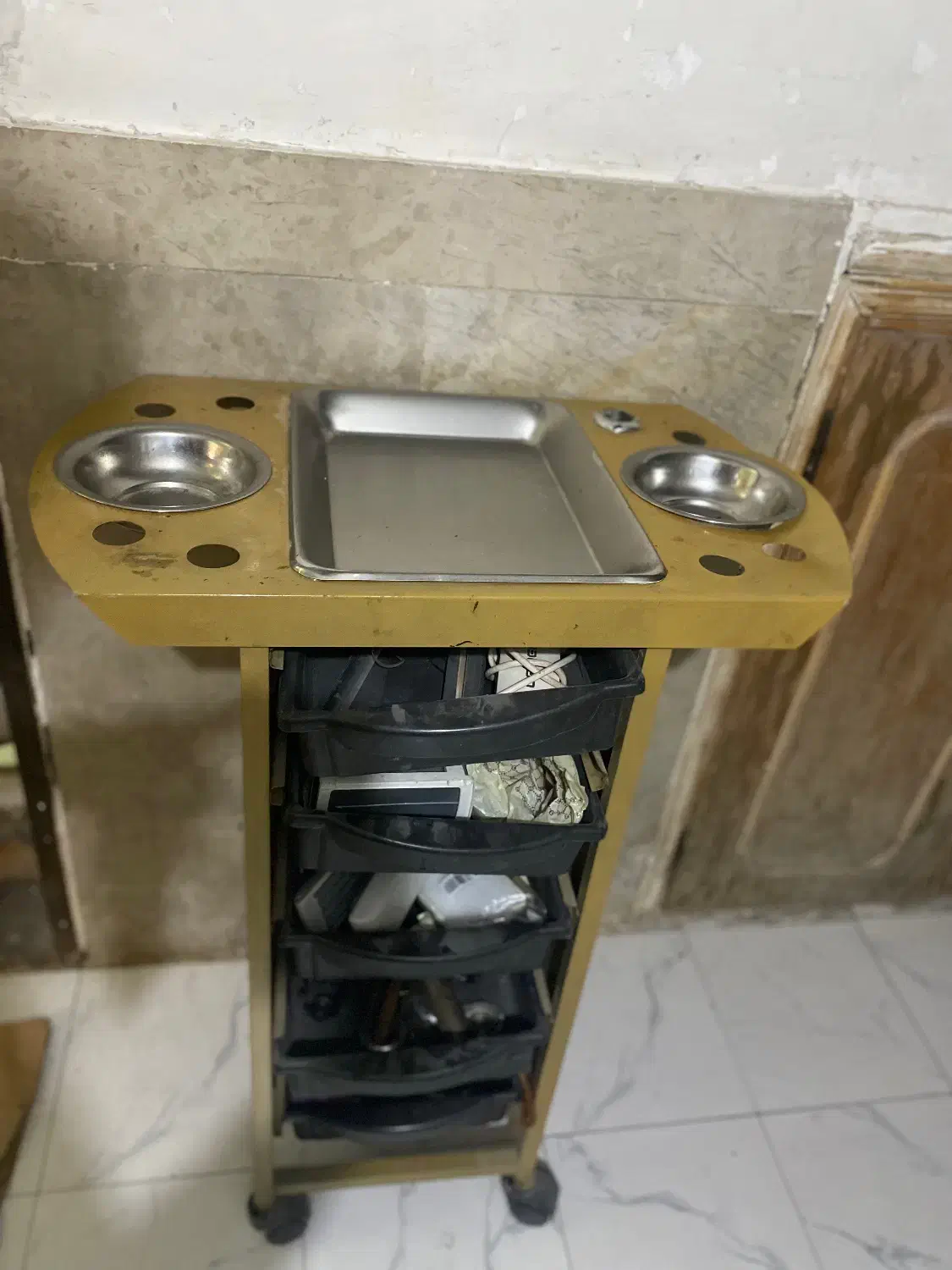 ترولی نو|آرایشگاه و سالنهای زیبایی|خرمآباد, |دیوار