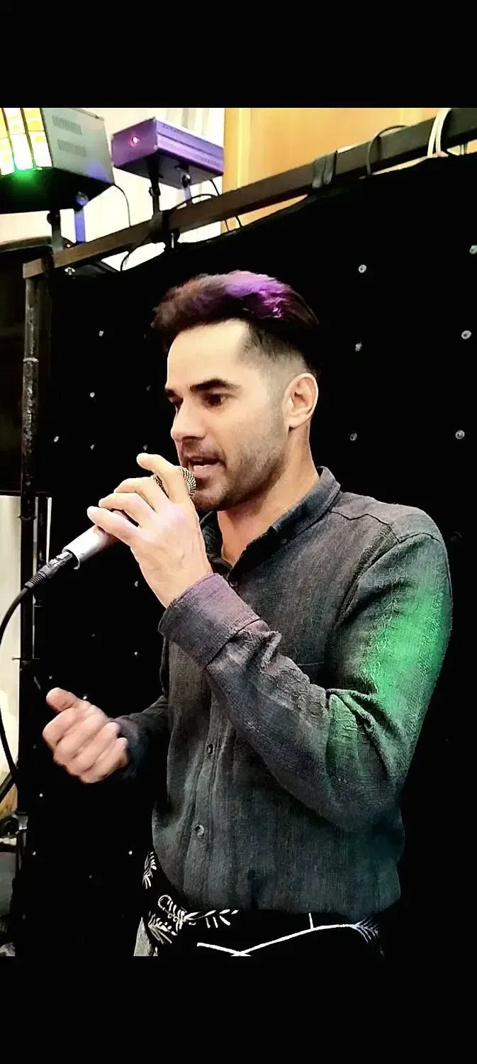 گروه موسیقی ونورپردازی زنده|خدمات پذیرایی، مراسم|تویسرکان, |دیوار