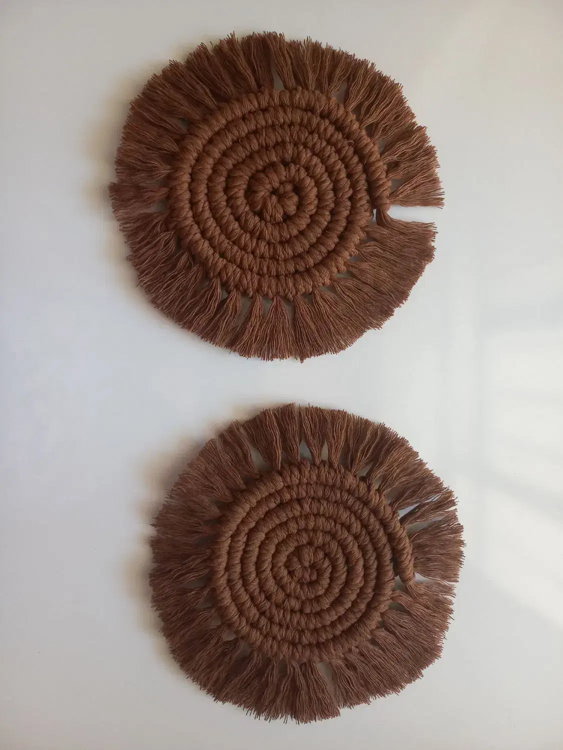 زیر لیوانی مکرومه گرد|صنایع دستی و سایر لوازم تزئینی|شیراز, درکی|دیوار