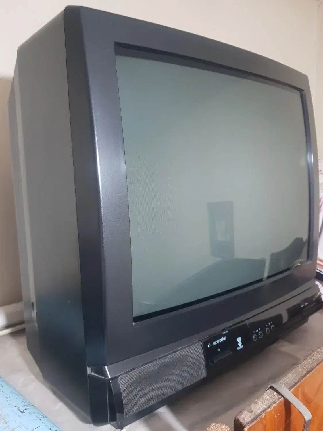 تلویزیون ۲۱ اینچ رنگی پارس|تلویزیون و پروژکتور|تهران, اسکندری|دیوار