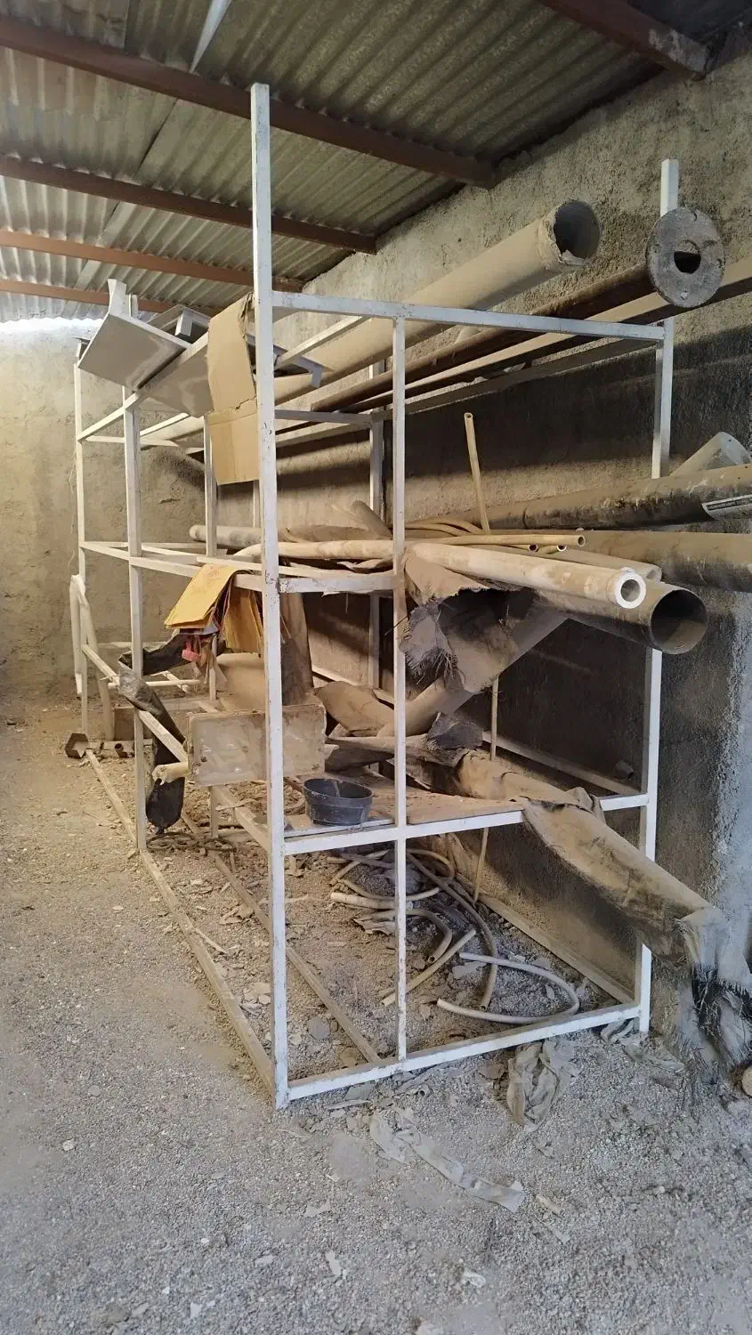 قفسه اهنی لوله  ،میز و صندلی اداری، تخته نئوپان|حراج|خرم‌آباد, |دیوار